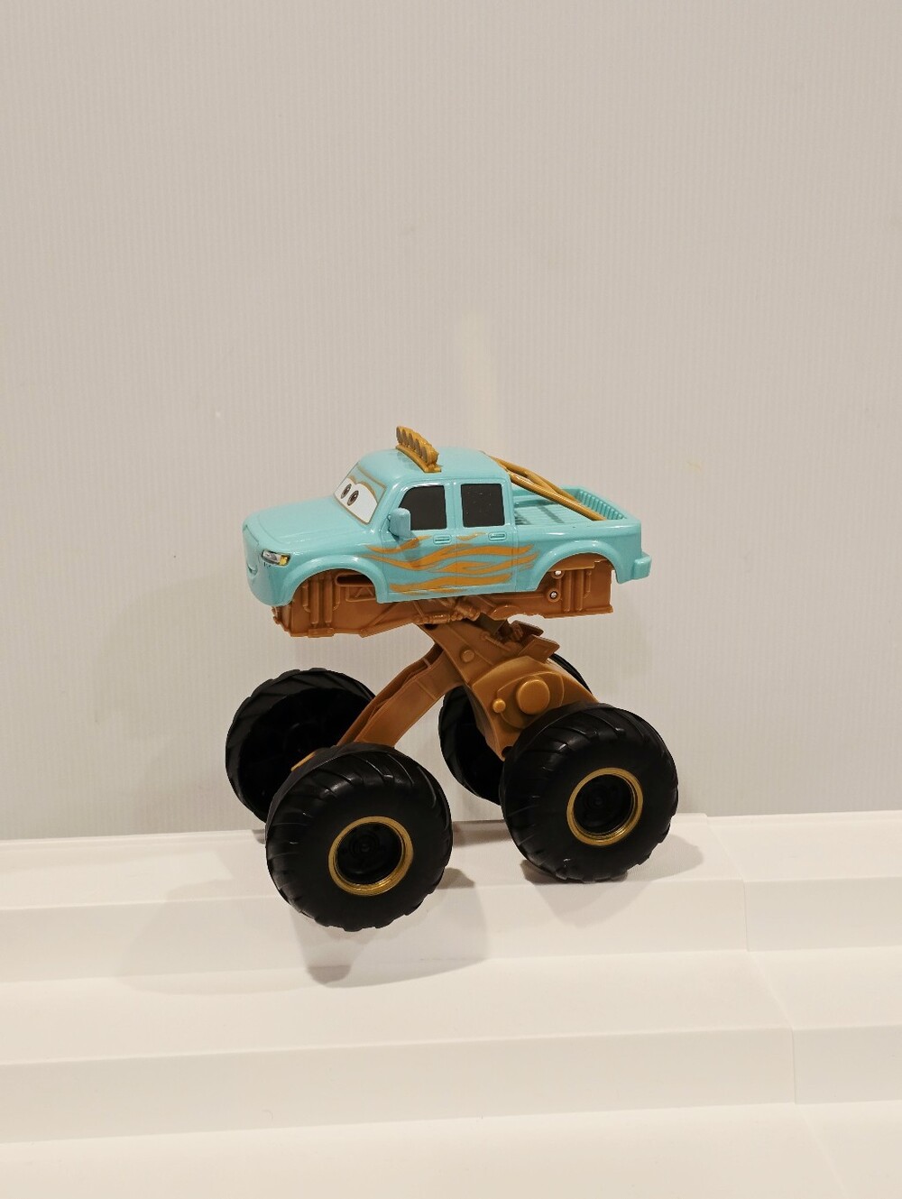 Disney Pixar Cars On the Road Circus Ivy Stunt Vehicle Jumping Monster Truck